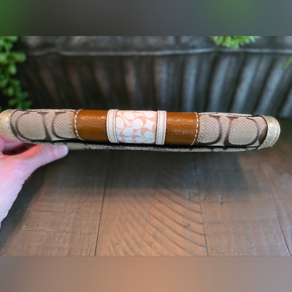 Coach Signature Canvas Wallet With Leather Metallic Stripe - Picture 5 of 10